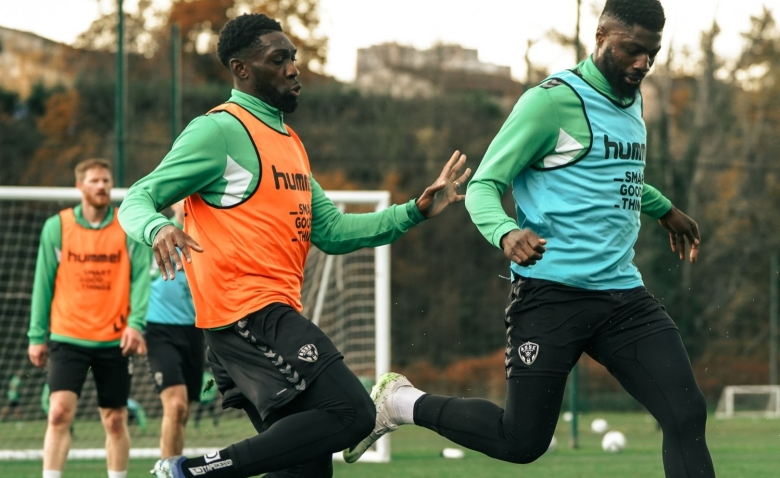 Illustration : "ASSE : Un nouveau tacle reçu par un homme bien connu du club ! "