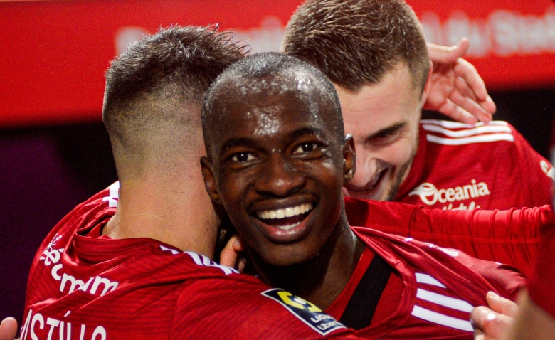 Illustration : "Stade Brestois : Un évènement historique en passe de bousculer la hiérarchie après Lorient ?"