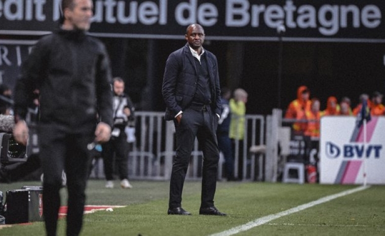 Illustration : "RC Strasbourg : Une difficulté majeure attend les hommes de Vieira "