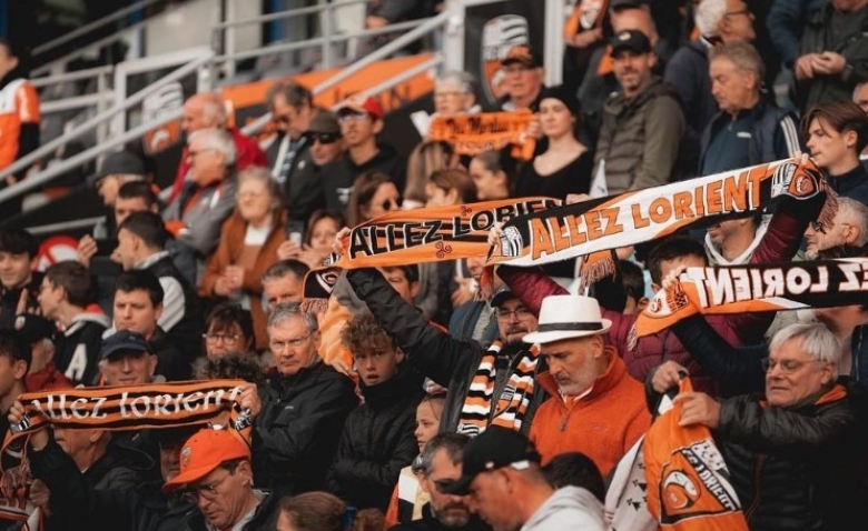 Illustration : "FC Lorient : Une révélation inattendue pour l'avenir des Merlus "