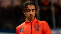 Illustration : "Mercato LOSC : Un Dogue convoité se distingue à nouveau à la mi-saison !"