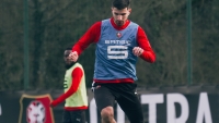 Illustration : "Mercato Rennes : Un recrutement imminent successif à un départ ?"