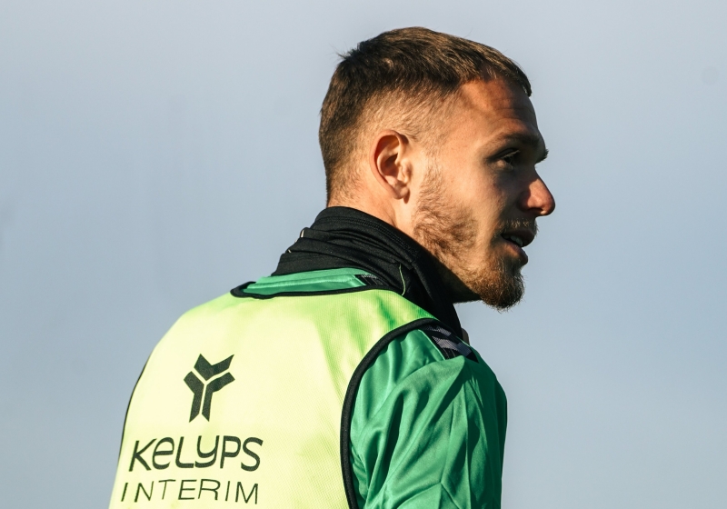 Illustration : Mercato ASSE : Une seconde signature consécutive en dépit de la forte concurrence ?