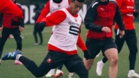 Illustration : "Mercato Rennes : Le club prend les devants pour une nouvelle recrue visée !"
