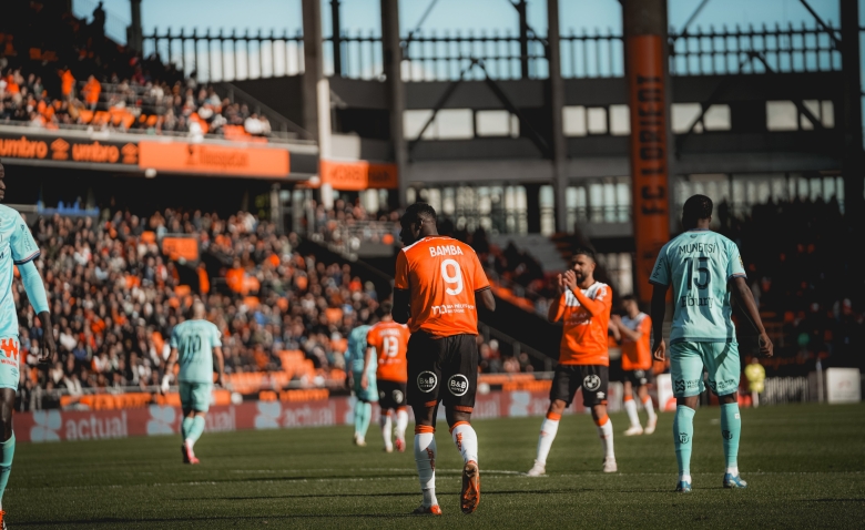 Illustration : "FC Lorient : Un détail extrêmement défavorable notifié avant Strasbourg !"