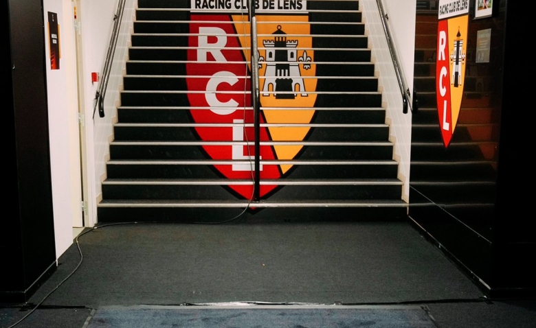 Illustration : "RC Lens : Un choix extrêmement défavorable pris avant d'affronter Reims "