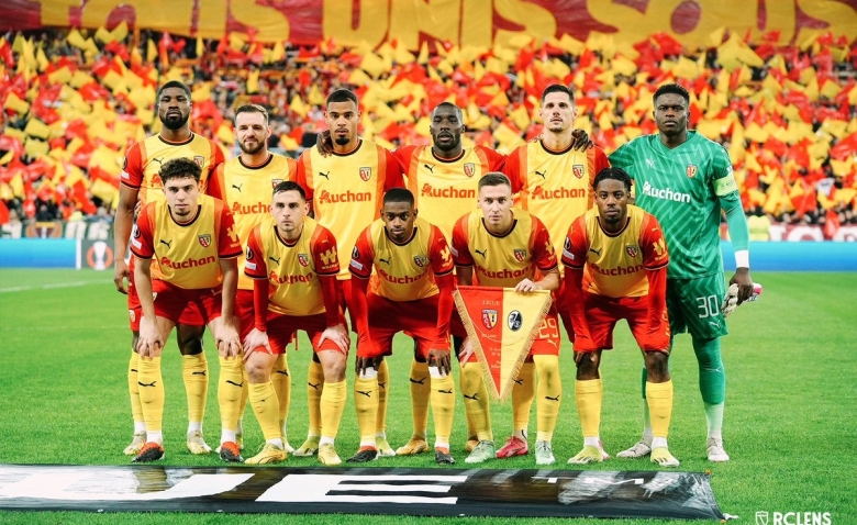 Illustration : "RC Lens : Un évènement historique a eu lieu face à Fribourg !"