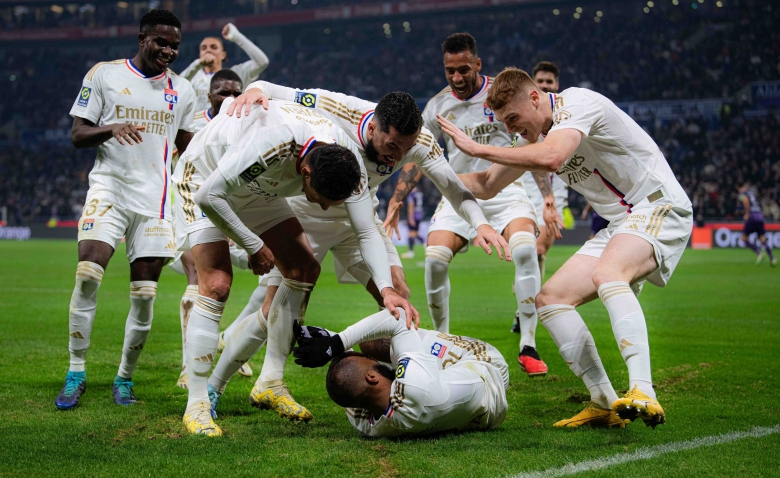 Illustration : "OL : Un ajustement prévu par Pierre Sage contre Strasbourg ?"