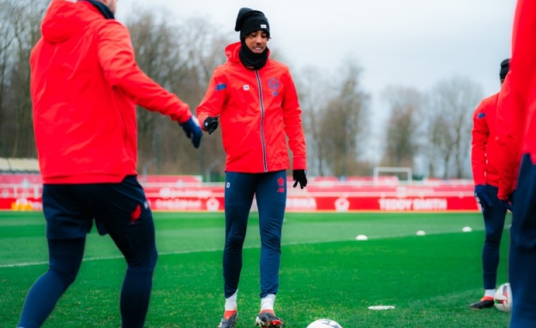 Illustration : "LOSC : Une déclaration intrigante sur l'avenir d'un élément clé du club"
