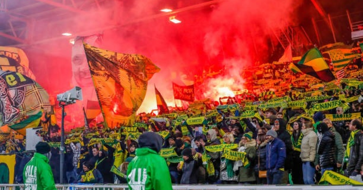 Écharpe Fc Nantes J'aime les Canaris Allez Nantes Canaris
