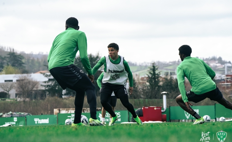 Illustration : "ASSE : Des surprises notables dans le 11 de départ de Dall'Oglio avant Bastia !"