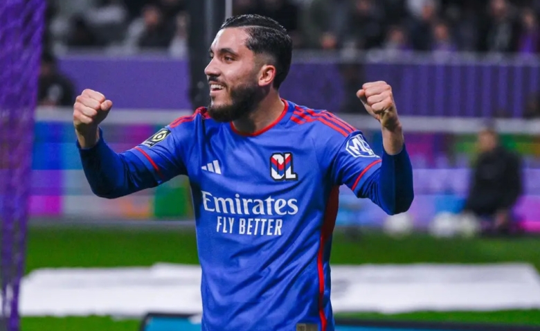 Illustration : "Mercato OL : Un grand talent sur le départ ?"