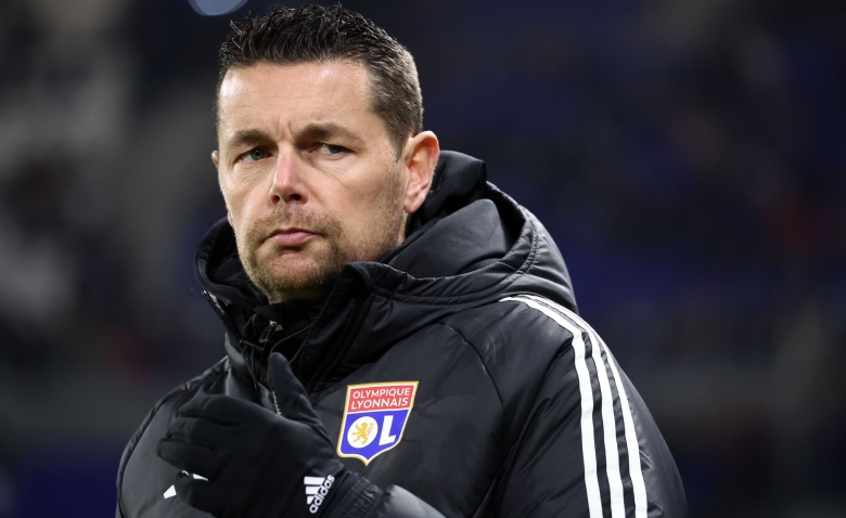 Illustration : "OL : Un choix risqué pris par le staff avant Reims ?"