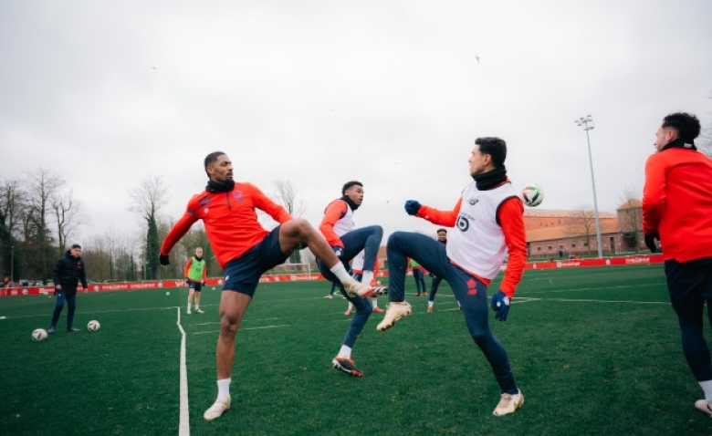 Illustration : "Mercato LOSC : Les Dogues au pied du mur pour un départ d'envergure"