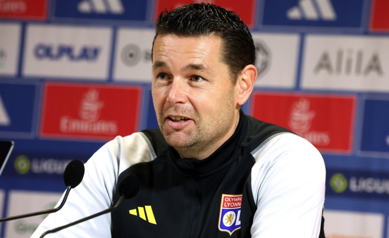 Illustration : "OL : Un changement définitif se profile pour Pierre Sage ?"