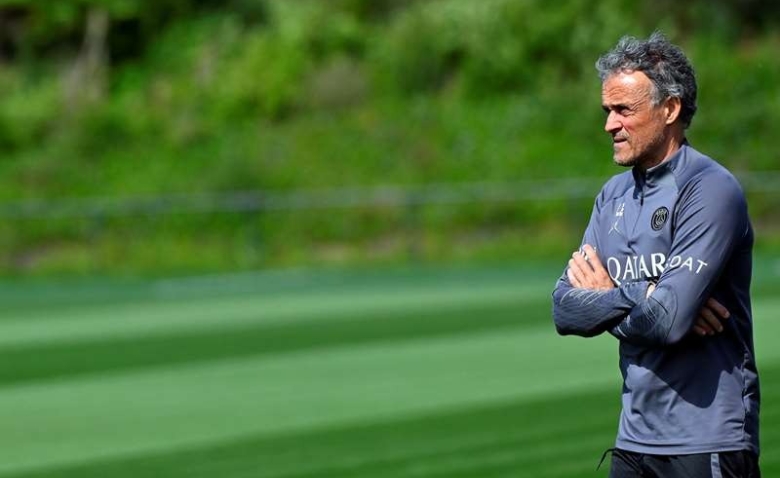 Illustration : "Mercato PSG : Une étape difficile avant la signature d'un joueur majeur !"