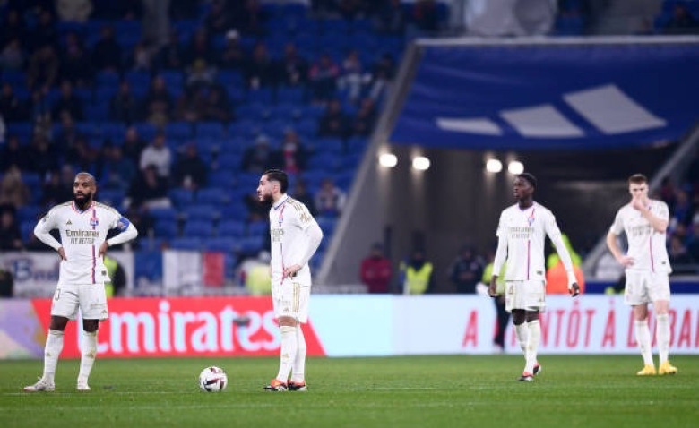 Illustration : "Mercato OL : De grandes dépenses attendent les Lyonnais cet été "