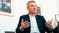 Illustration : "Mercato LOSC : Un dossier prioritaire enfin finalisé au détriment de la concurrence"
