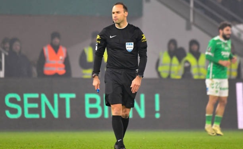 Illustration : "ASSE : Une injustice dénoncée après l'OM"
