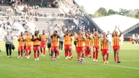 Illustration : "Mercato Lens : Un jeune prodige s'engage de justesse avec les Sang et Or !"