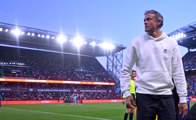 Illustration : "Mercato PSG : Un retour inattendu se dessine lors du mercato estival "