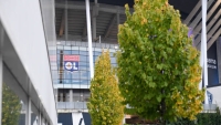 Illustration : "Mercato OL : Le club doublé par un pensionnaire de L1 sur une nouvelle pépite !"