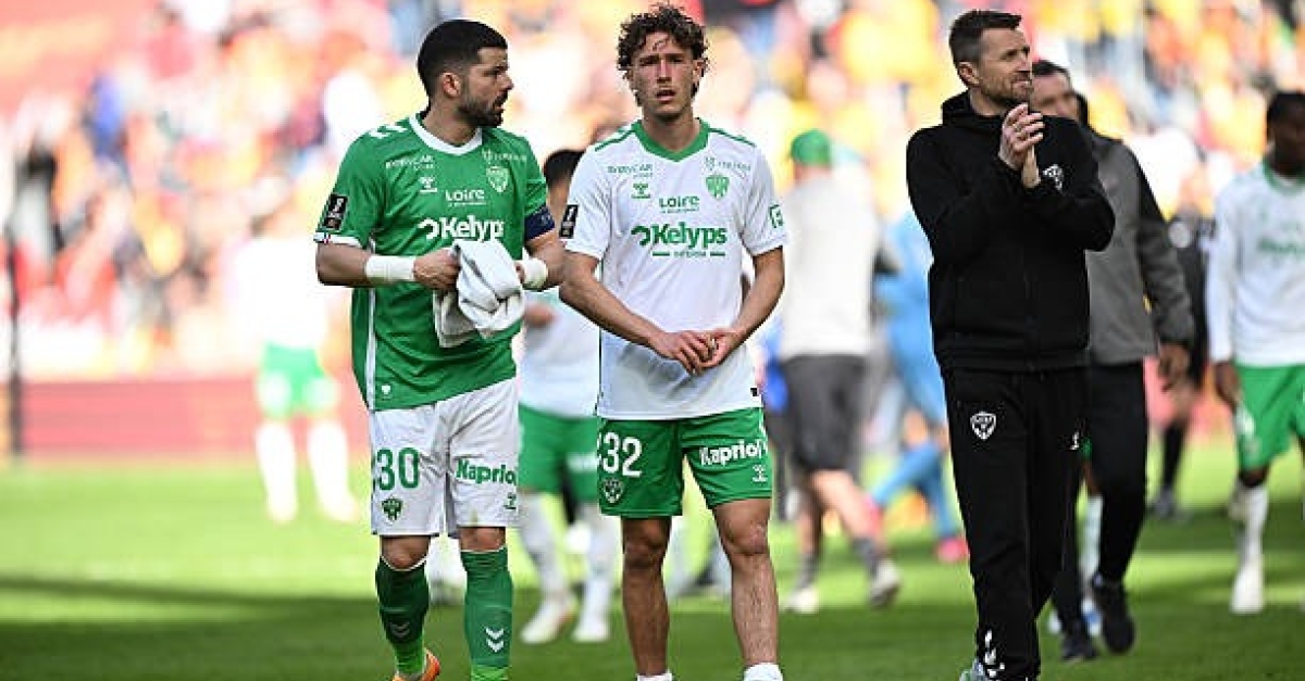 Detailed Paris Fc - Ol : Abner Et De Carvalho Lancés Dans Le Onze View Collection Detailed Paris Fc - Ol : Abner Et De Carvalho Lancés Dans Le Onze View Collection