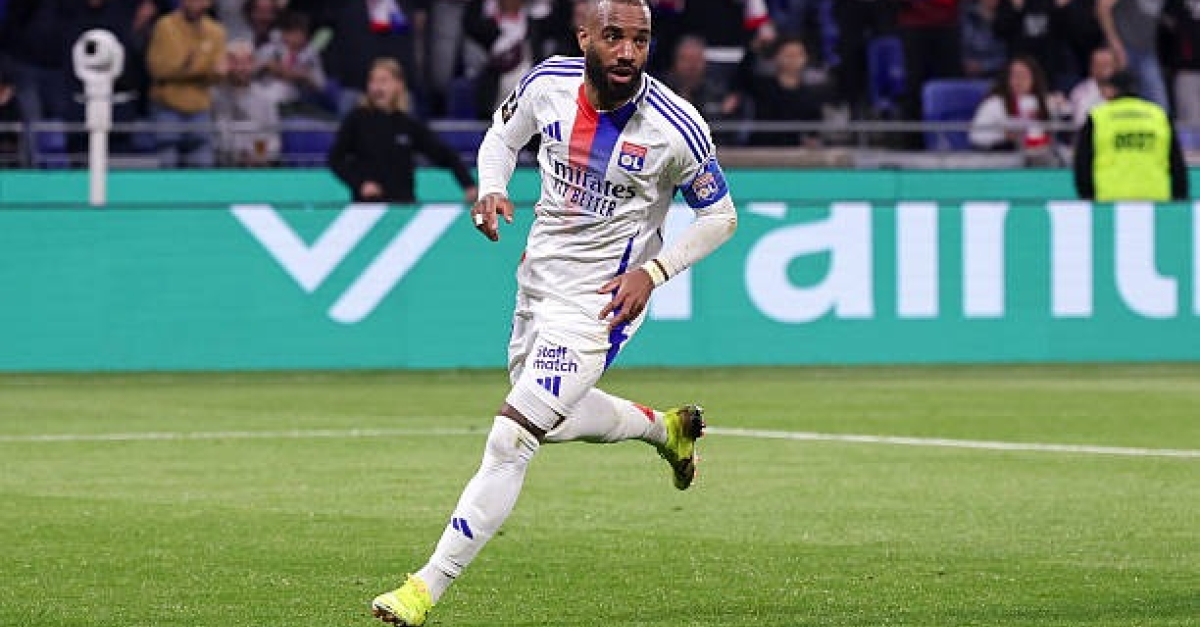 Mercato OL : Lacazette poussé vers la sortie, son successeur déjà identifié !