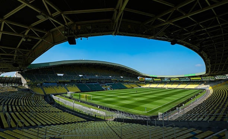 Illustration : "FC Nantes : Un avantage considérable pour les Canaris face au SCO !"