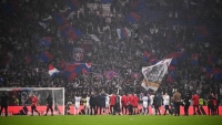 Illustration : "OL : Une grande annonce de Textor vient soulager les supporters pour l'avenir !"