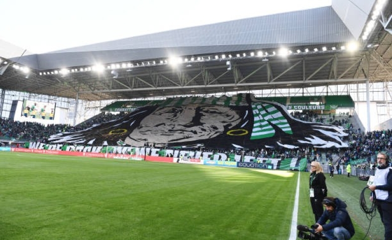 Illustration : "ASSE : Un retour à point nommé pour sauver les Verts de la relégation !"