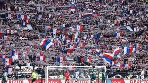 Illustration : Mercato OL : Un départ officialisé suscite une vive émotion chez les supporters !