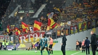 Illustration : "Mercato Lens : Un nom dévoilé pour succéder à Still ne fait pas l'unanimité auprès des supporters"