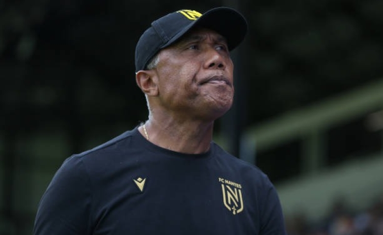 Illustration : "FC Nantes : Kombouaré lourdement critiqué après sa reconversion express !"