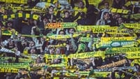 Illustration : "Mercato Nantes : Un départ notable suscite une vive émotion chez les Canaris "