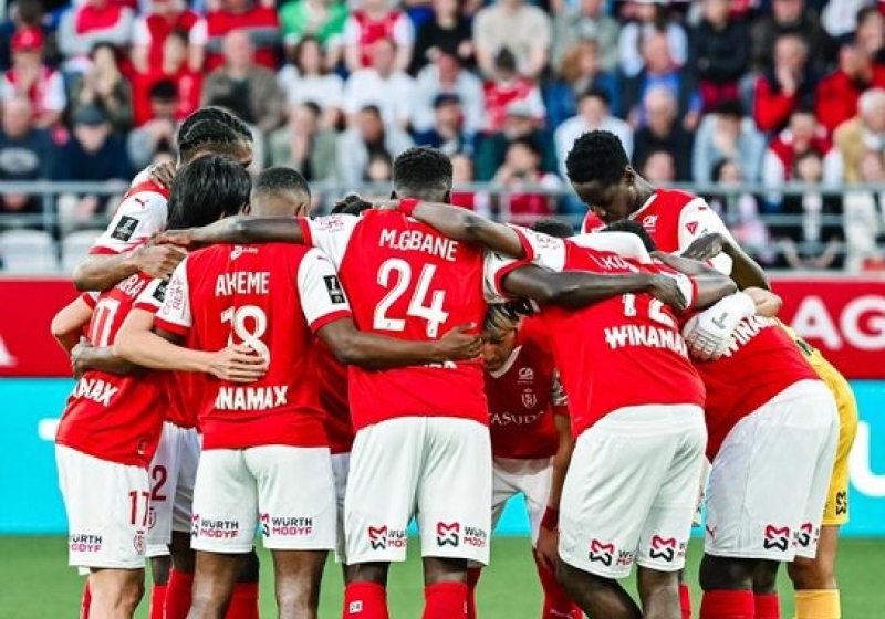 Illustration : Mercato Stade de Reims : un nouvel entraîneur en approche pour relancer le club en L2