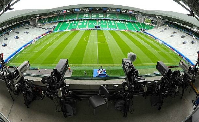 Illustration : "Mercato ASSE : Le retour d'un ex-entraîneur des Verts en passe de créer la sensation en L1 ?"