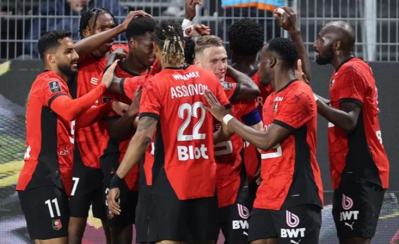 Illustration : "Mercato Rennes : Un départ express déjà en négociation avec l’Italie !"
