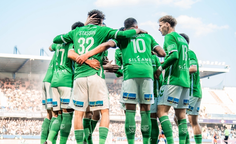 Illustration : "Mercato ASSE : Le départ d’un latéral déjà bien engagé"