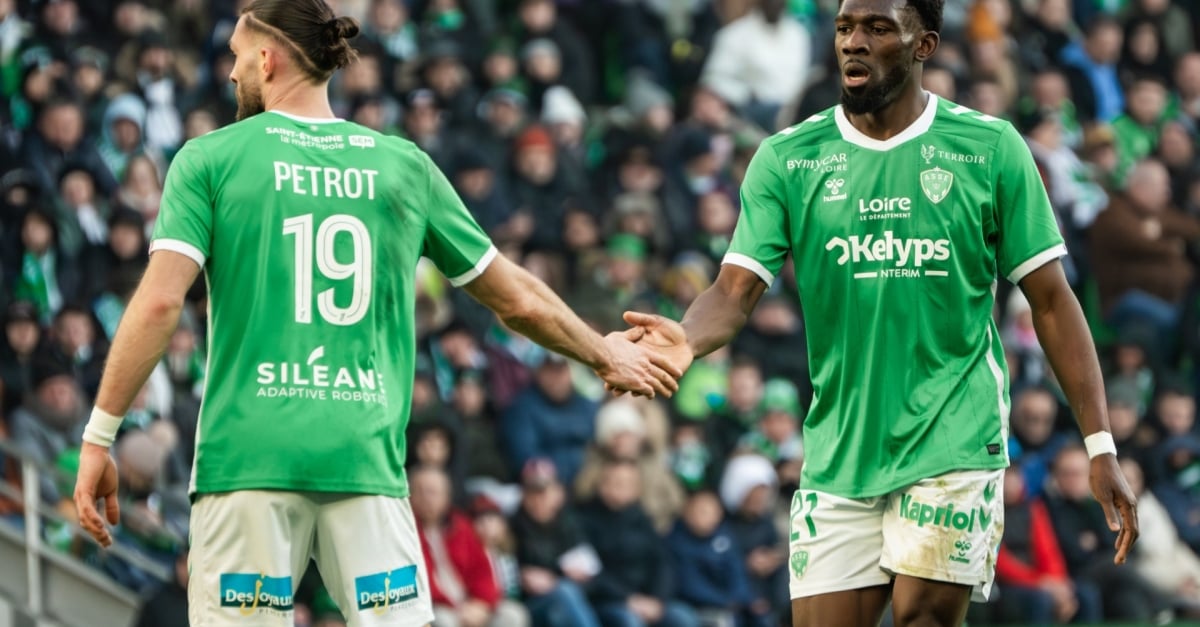 Mercato ASSE : Un départ se dessine pour un Vert pourtant présent à l'entraînement !