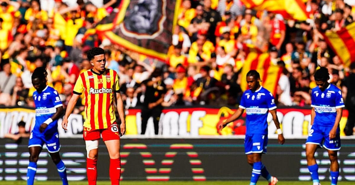 Mercato RC Lens : Un jeune pilier prolongé malgré une offre de Ligue 2