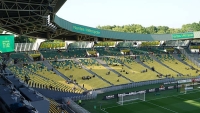 Illustration : "Mercato Nantes : Un club européen prêt à dégainer une offre inattendue pour un ailier prometteur ?"
