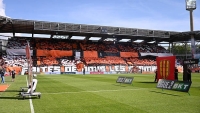 Illustration : "Mercato Lorient : Une grande décision prise par les Merlus en vue du retour en Ligue 1"