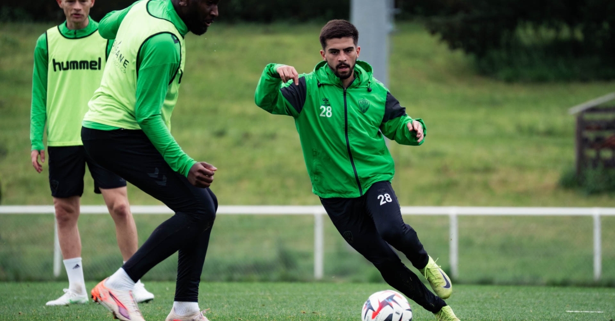 Mercato ASSE : Un ex-Vert relance complètement sa carrière en Espagne !
