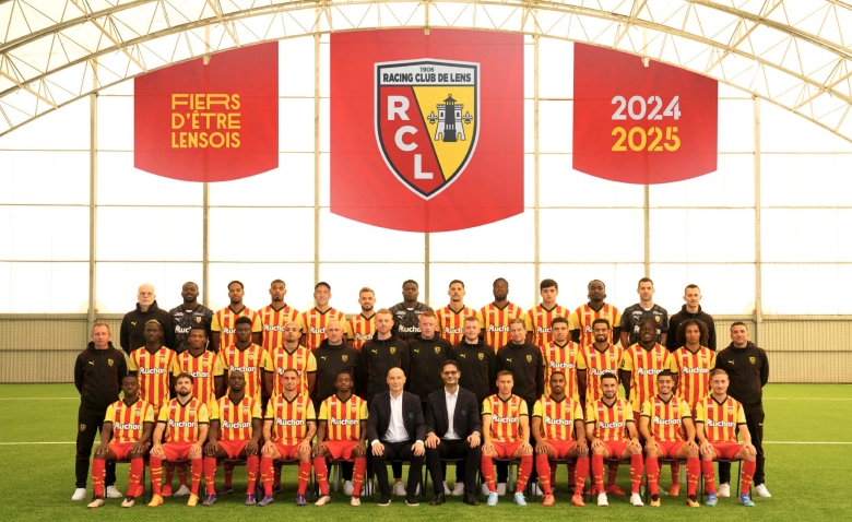 Illustration : "Mercato Lens : Deux clubs de Premier League se tirent la bourre pour un Sang et Or !"