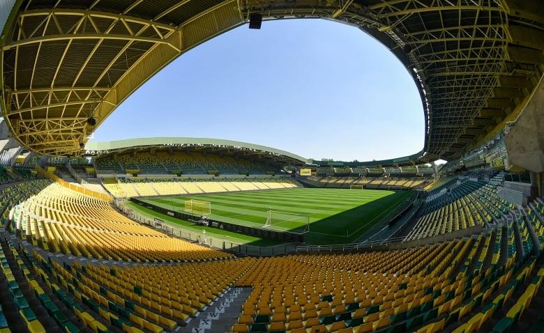 Illustration : "FC Nantes : Une nouvelle polémique irrite grandement les supporters en vue de 2025-2026"