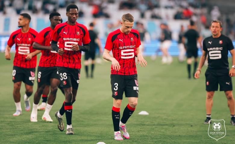 Illustration : "Mercato Rennes : Un ex-crack des Rouge et Noir se lance dans un gros défi en Serie A !"
