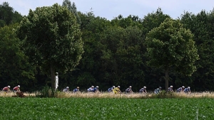 Illustration : Tour de France 2025 : Vainqueur d'étape, Jasper Philipsen abandonne après une terrible chute