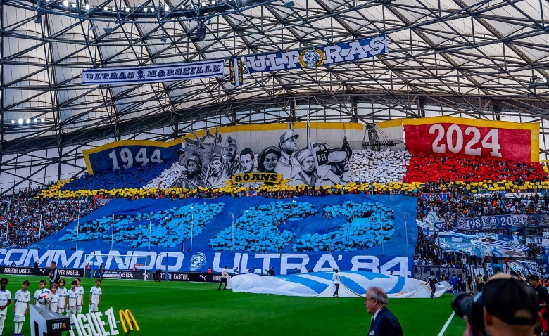 Illustration : "Mercato OM : Un accord trouvé pour une nouvelle signature historique à Marseille !"