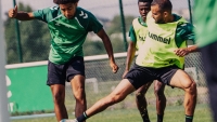 Illustration : "Mercato ASSE : Un dossier clé en défense s’enflamme en coulisses"